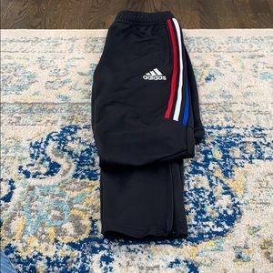 Youth size large Adidas Tiro 19 pants.